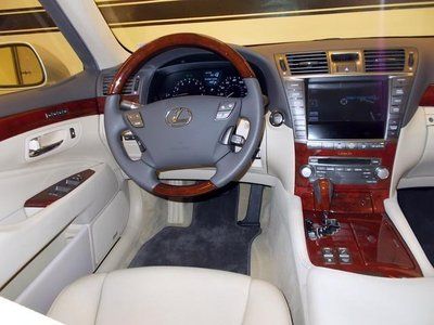 NEW TIRES MOONROOF 1 OWNER LEATHER 6 DISK BLUE TOOTH SMARTACCESS FULL TIME AWD, image 17