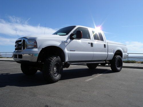 2005 ford f-250 super duty lariat crew cab white pickup truck 4-door 6.0l