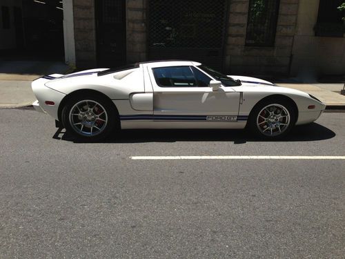 2006 ford gt base coupe 2-door 5.4l