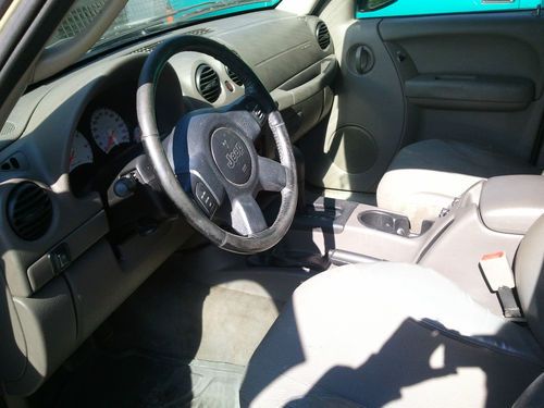 2004 Jeep Liberty Renegade Sport Utility 4-Door 3.7L, US $4,400.00, image 10