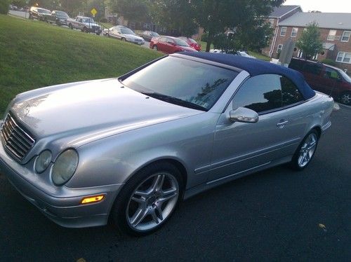 Very nice 2002 mercedes clk 320. low miles, excellent condition