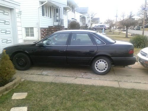1993 Ford Taures 105,000 Miles Family Owned, image 2