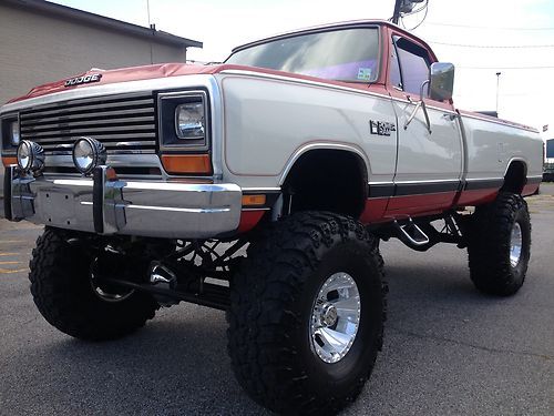 1986 dodge power wagon 150 4x4 heavy duty built, 383 big block, 14' lifted!!!!!!