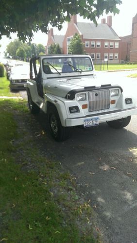 1993 jeep wrangler renegade sport utility 2-door 4.0l