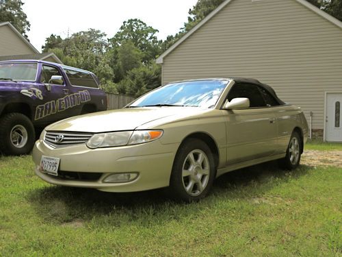 V6 sle convertible garaged and dealer maintained