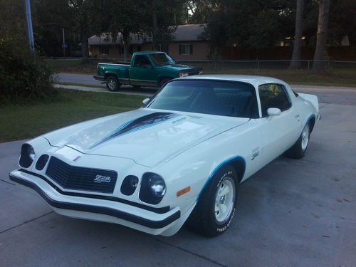 1977 chevrolet camaro z28 coupe 2-door 5.7l