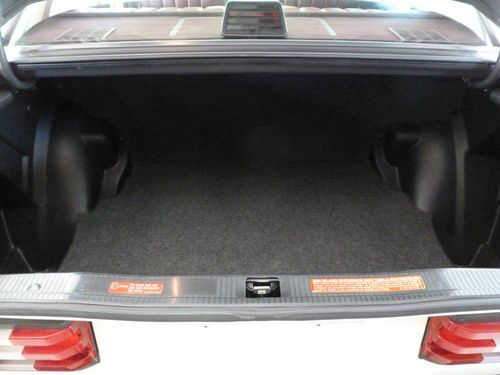 1988 Mercedes-Benz 190E 2.3 Sedan 4-Door 2.3L, image 8