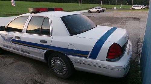 1999 Ford Crown Victoria, image 3