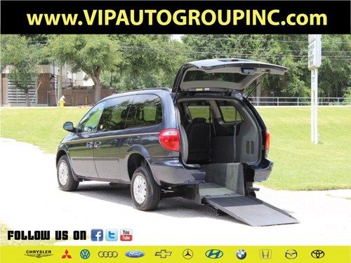 2007 chrysler handicap wheelchair van vision mobility rear entry new tires