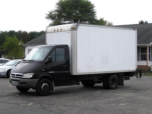 2006 sprinter 3500 with  lift gate 2.7l mercedes-benz turbo diesel dodge