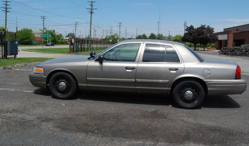 2010 ford crown victoria (used) by city of dearborn (lot 074d10)