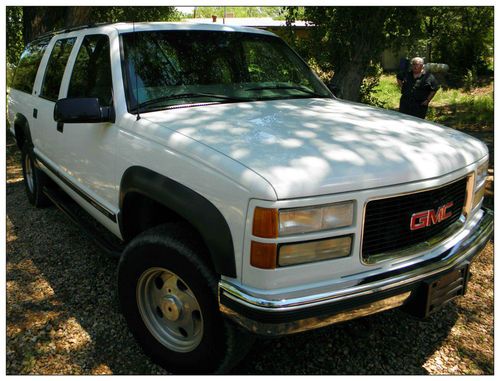 1999 gmc k2500 suburban slt sport utility 4-door 7.4l