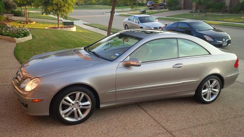 2006 mercedes-benz clk350 base coupe 2-door 3.5l ***immaculate &amp; low miles***
