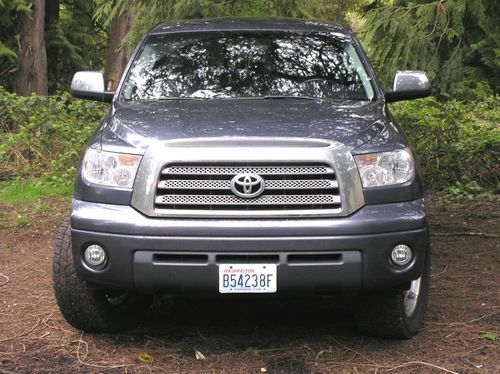 2007 toyota tundra pickup truck limited