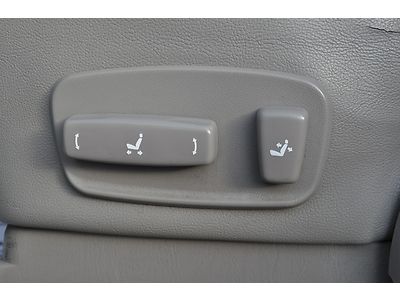 Limited leather front rear DVD Navigation Bluetooth heated seats sunroof towing, image 46