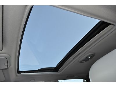 Limited leather front rear DVD Navigation Bluetooth heated seats sunroof towing, image 59