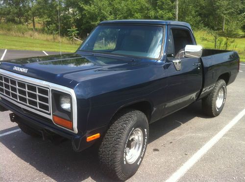 1985 dodge w150 360 auto. short wheel base