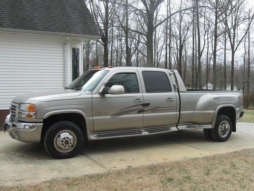 2003 6.6 l duramax crew cab dually