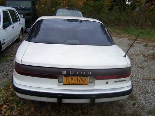 1989 buick reatta base coupe 2-door 3.8l