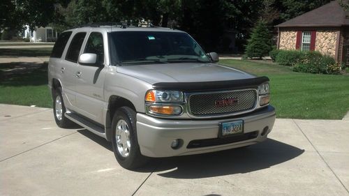 2004 gmc yukon denali sport utility 4-door 6.0l