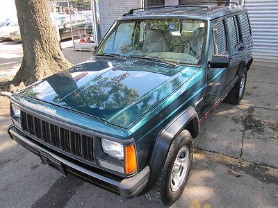 New trade 4x4 low miles 89000miles 89000miles 89000miles solid rust free exc