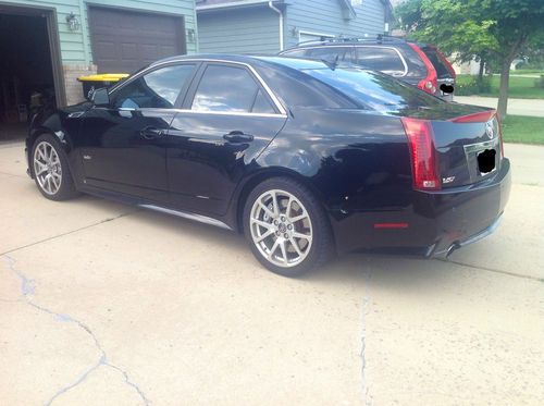 2009 cadillac cts v sedan 4-door 6.2l