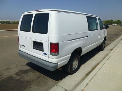 Ford E-150 4X4 Cargo Van 121k Original Miles Heavy Duty Clean Van LOW RESERVE, image 4
