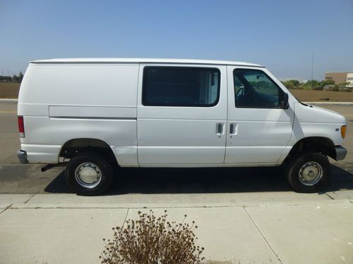Ford E-150 4X4 Cargo Van 121k Original Miles Heavy Duty Clean Van LOW RESERVE, image 5
