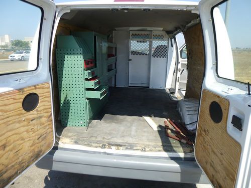 Ford E-150 4X4 Cargo Van 121k Original Miles Heavy Duty Clean Van LOW RESERVE, image 10