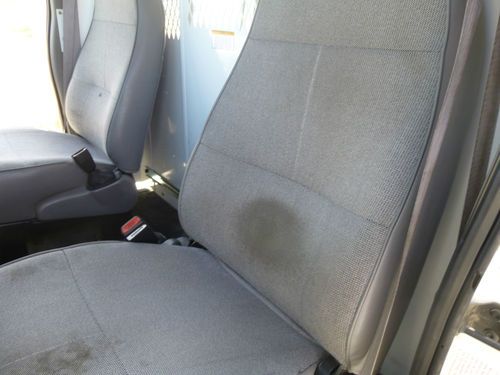 Ford E-150 4X4 Cargo Van 121k Original Miles Heavy Duty Clean Van LOW RESERVE, image 13