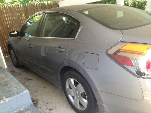 2008 nissan altima base sedan 4-door 2.5l