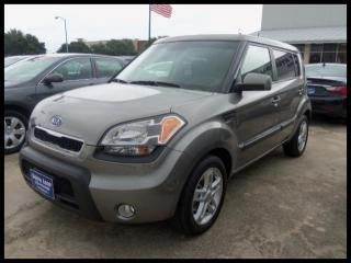 2011 kia soul t + sunroof 1-owner 12744 miles clean car fax