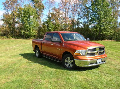 2010 dodge ram 1500 slt crew cab pickup 4-door 5.7l hemi