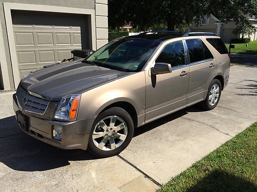2006 cadillac srx 2wd htd leather pano sunroof only 45k miles!