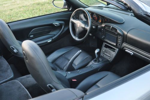 2002 Porsche Carrera 4 Cabriolet, image 5