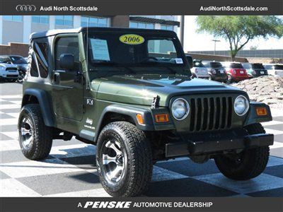 2006 jeep wrangler- 6 cylinder- soft top-manual shift-clean car fax
