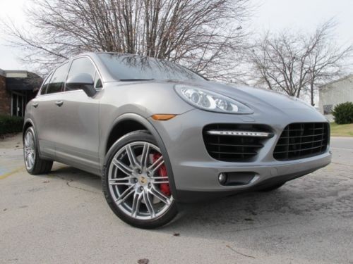 2011 porsche cayenne turbo