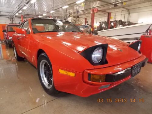 1985 porsche 944 t474432