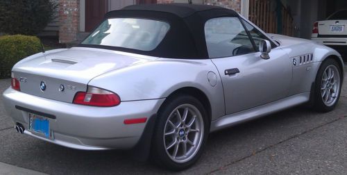 2000 bmw z3 roadster convertible 2-door 2.8l titanium silver