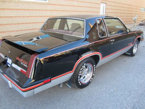 1983 hurst / olds cutlass w-40  **lightning rod shifter**