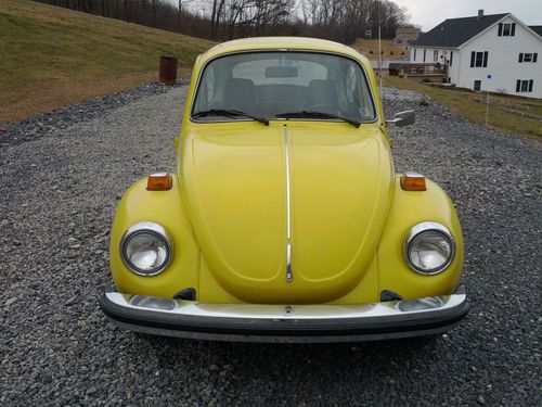 1974 volkswagen super beetle - yellow