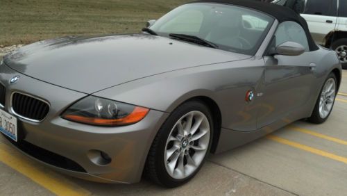 2003 bmw z4 2.5i- gray - stick shift - 60500 miles