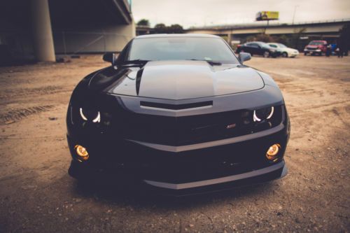 2010 Chevrolet Camaro SS Coupe 2-Door 6.2L, image 3