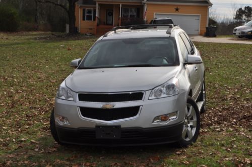 2011 chevrolet traverse lt sport utility 4-door 3.6l