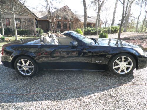 2005 cadillac xlr base convertible 2-door 4.6l