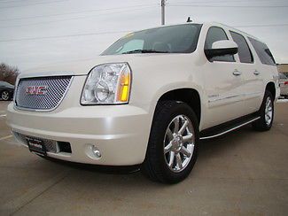 2011 gmc  denali xl nav 20&#039;inch wheels! dvd one owner local trade!6.2 v8