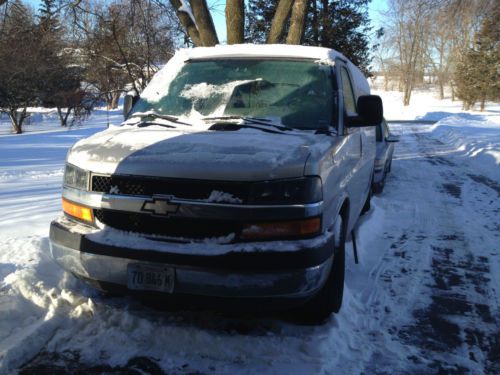 2006 chevrolet express 1500 base standard cargo van 4-door 4.3l