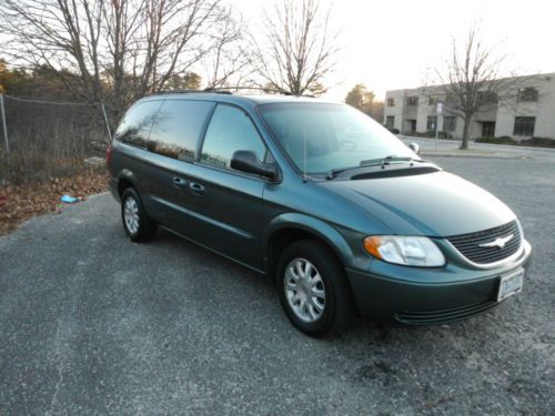 2003 chrysler lx low miles! 3.8 v6 fwd