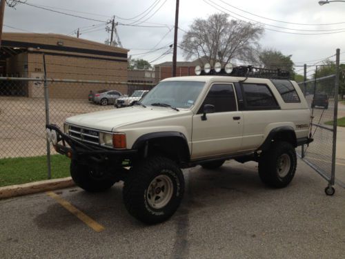 1985 toyota 4runner, rock crawler, great truck with tons of upgrades!