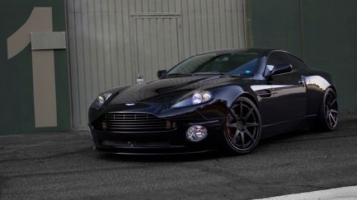 Aston martin vanquish s **adv.1** rsc ** one of a kind